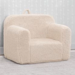 Delta Children Cozee Sherpa Chair For Kids -Kid Household Items 208224 5030 Sherpa CPD Chair Cream Lifestyle 103