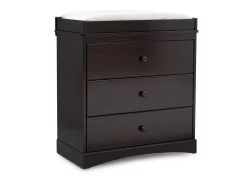 Delta Children Skylar 3 Drawer Dresser With Changing Top 19 Delta Children Skylar 3 Drawer Dresser With Changing Top -Kid Household Items 558030 207 skylar 3drw dresser topper pad 02 3fa37770 d910 467b b39d eb699d50fc4e