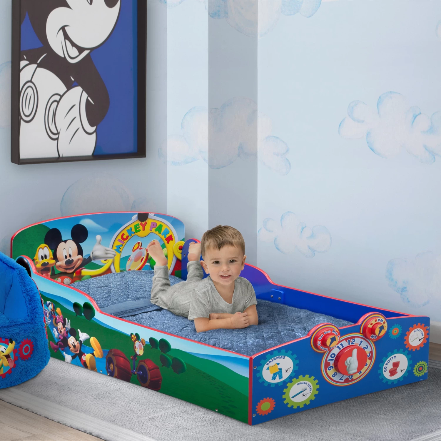 Delta Children Mickey Mouse Interactive Wood Toddler Bed 9 Delta Children Mickey Mouse Interactive Wood Toddler Bed - Image 9