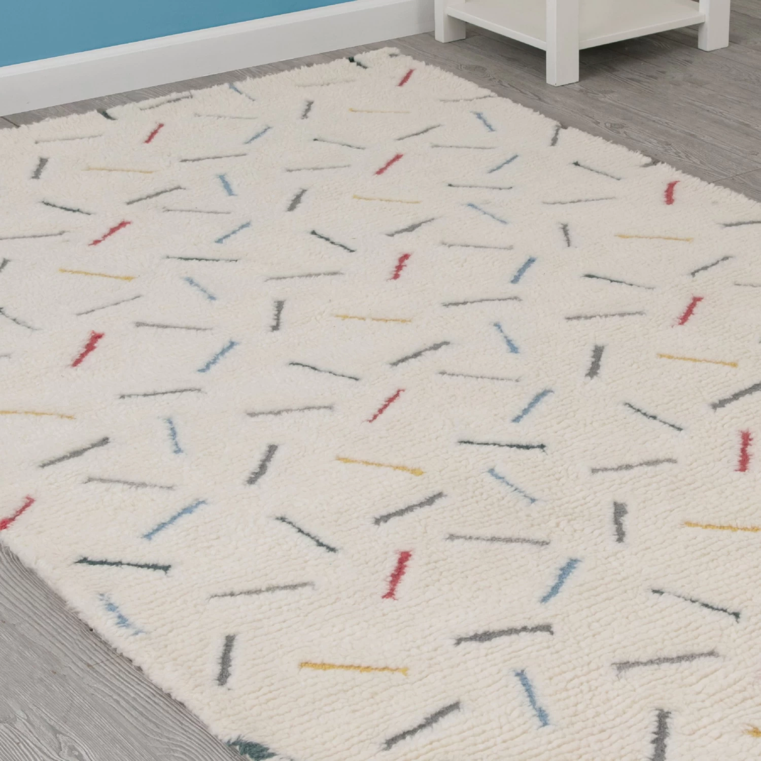 Delta Children Colored Sprinkles Hand-Tufted 100% Wool Area Rug 5x8 - Image 5