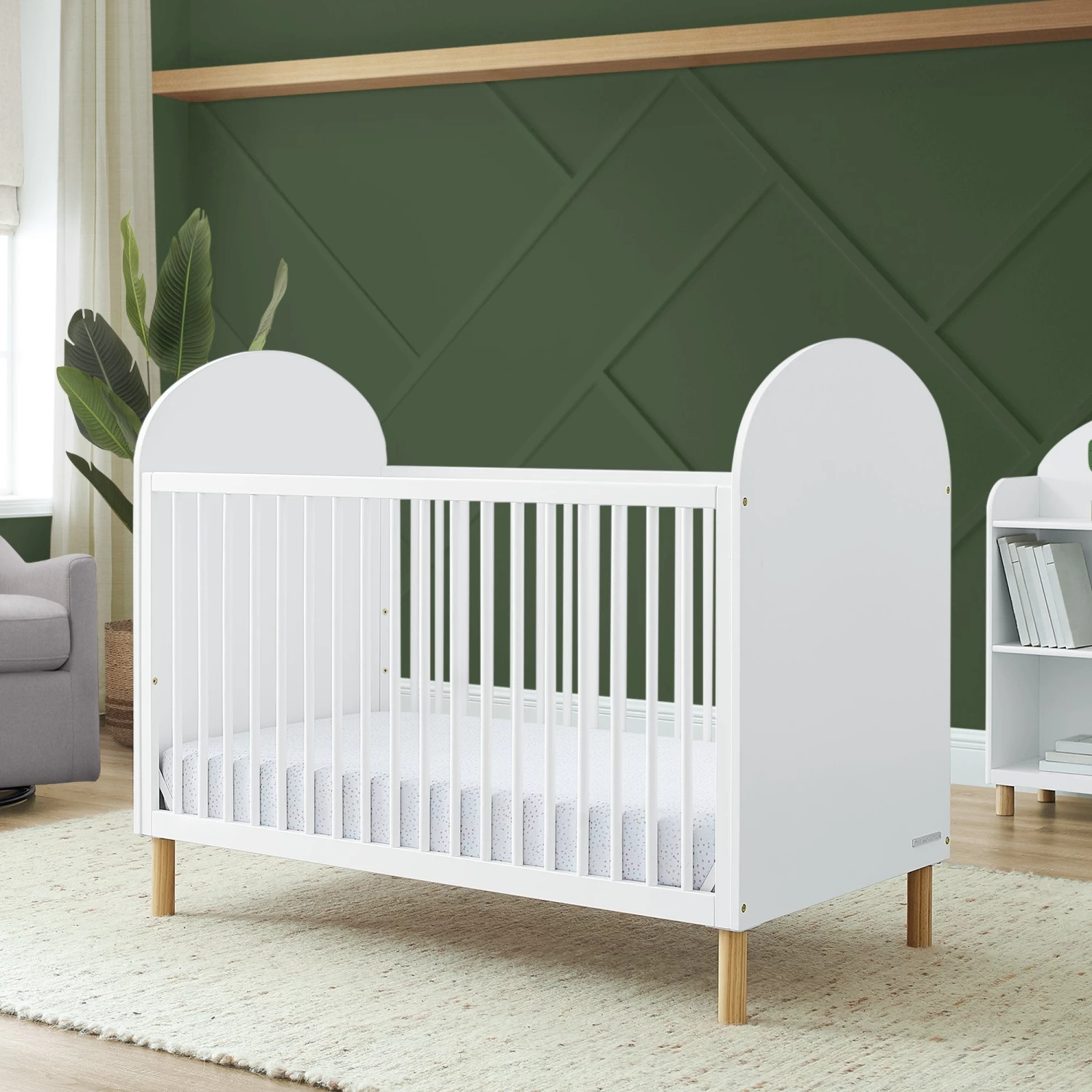 Delta Children Reese 4-in-1 Convertible Crib 7 Delta Children Reese 4-in-1 Convertible Crib - Image 7