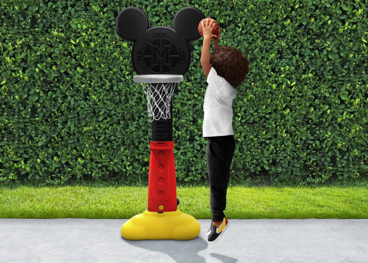 Delta Children Mickey Mouse Plastic Basketball Set 1 Delta Children Mickey Mouse Plastic Basketball Set